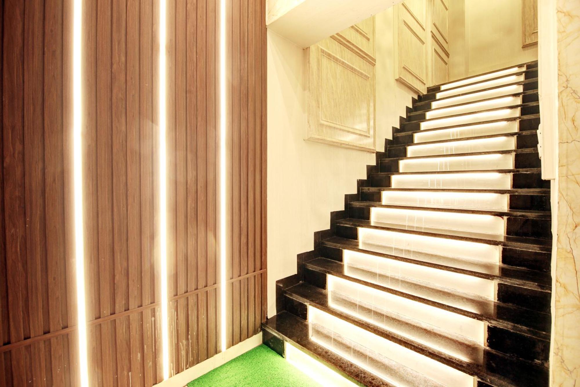 Marks Hotel & Banquet Noida Exterior photo